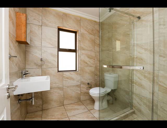 2 BEDROOM APARTMENT FOR SALE IN IZINGA ESTATE